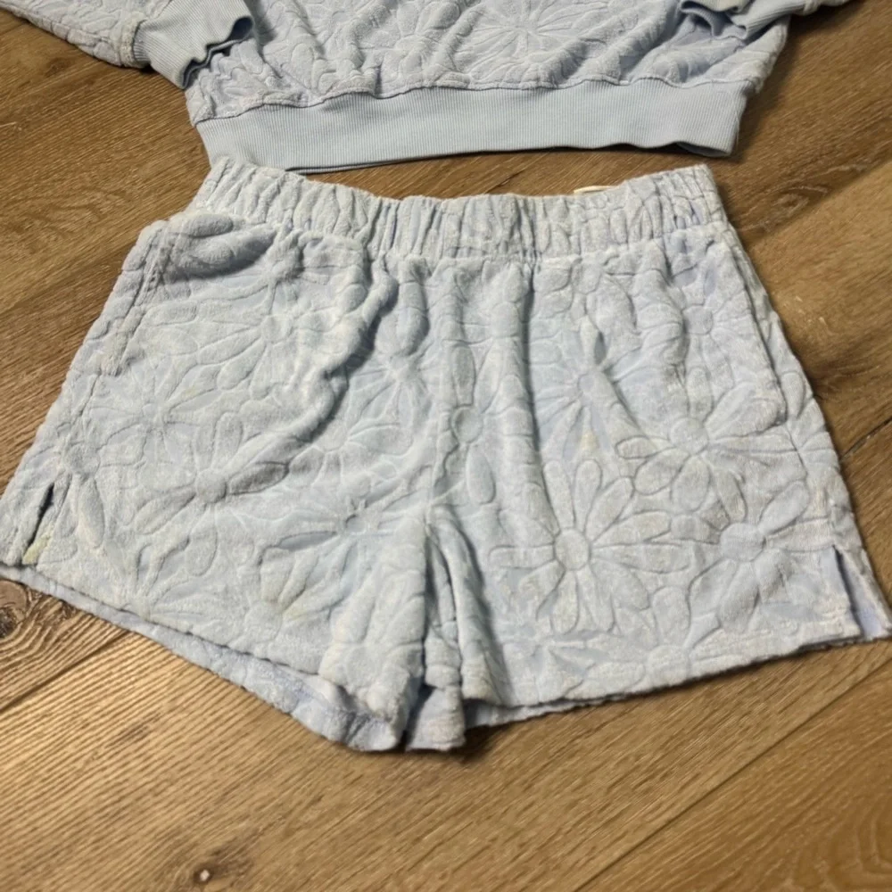 Old Navy light blue sweater short set